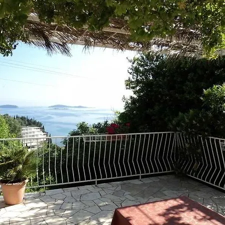 Apartmets Pavo 3*